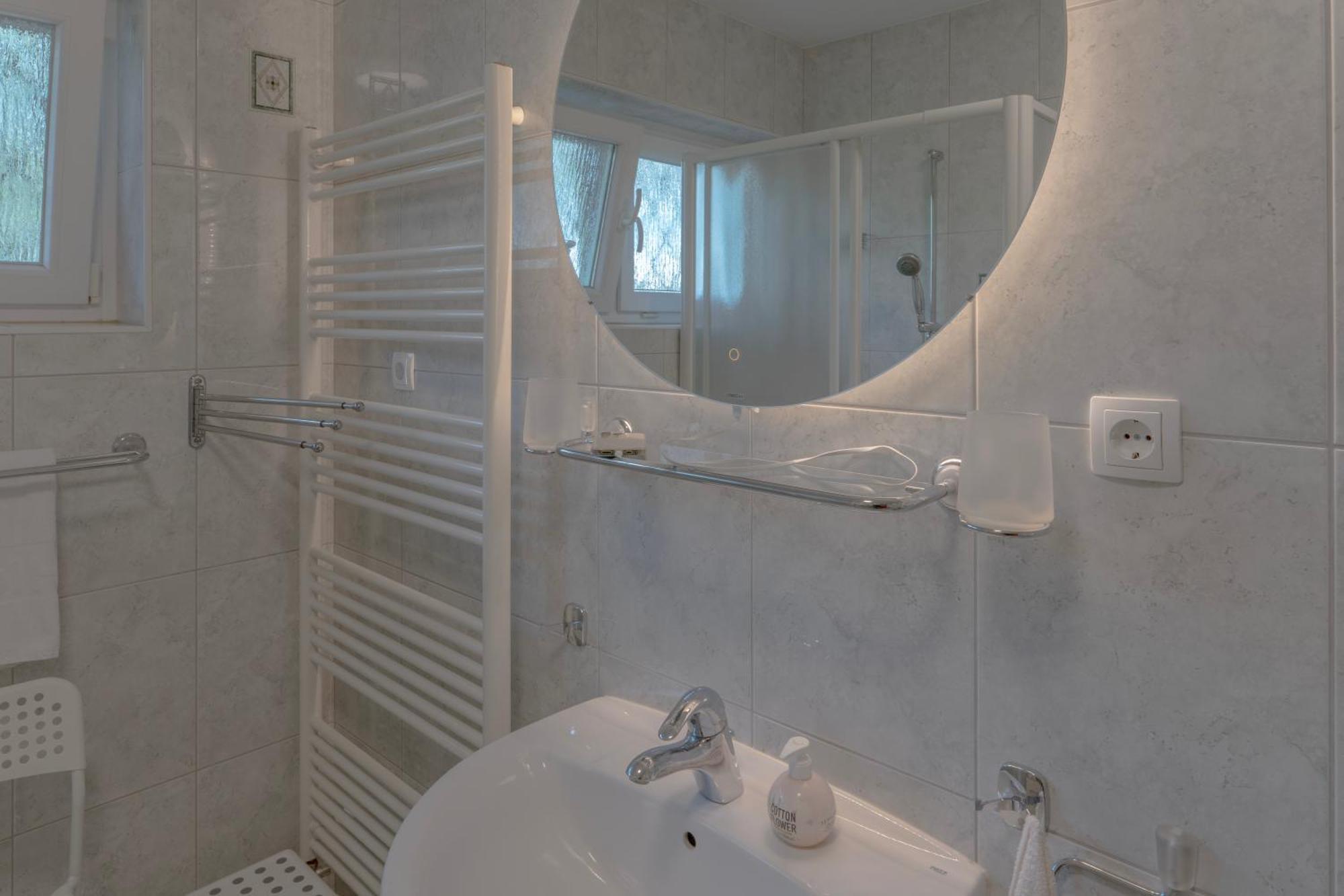 Mia Dream Apartment เบลด ภายนอก รูปภาพ